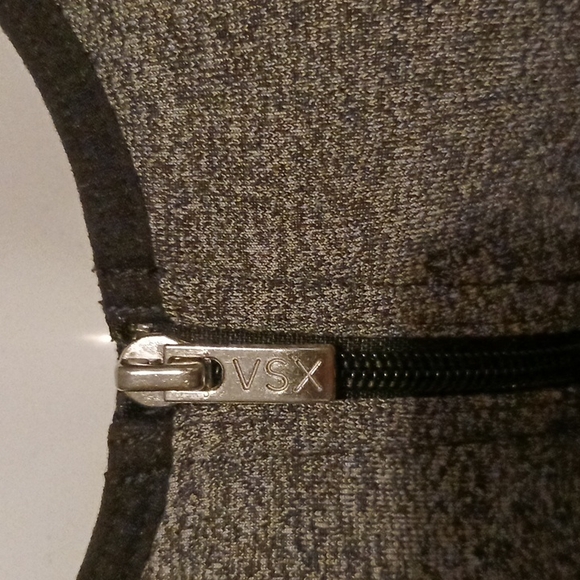 Victoria Secret  VSX Sports Bra with bra built in. Size 34C. - Picture 2 of 9